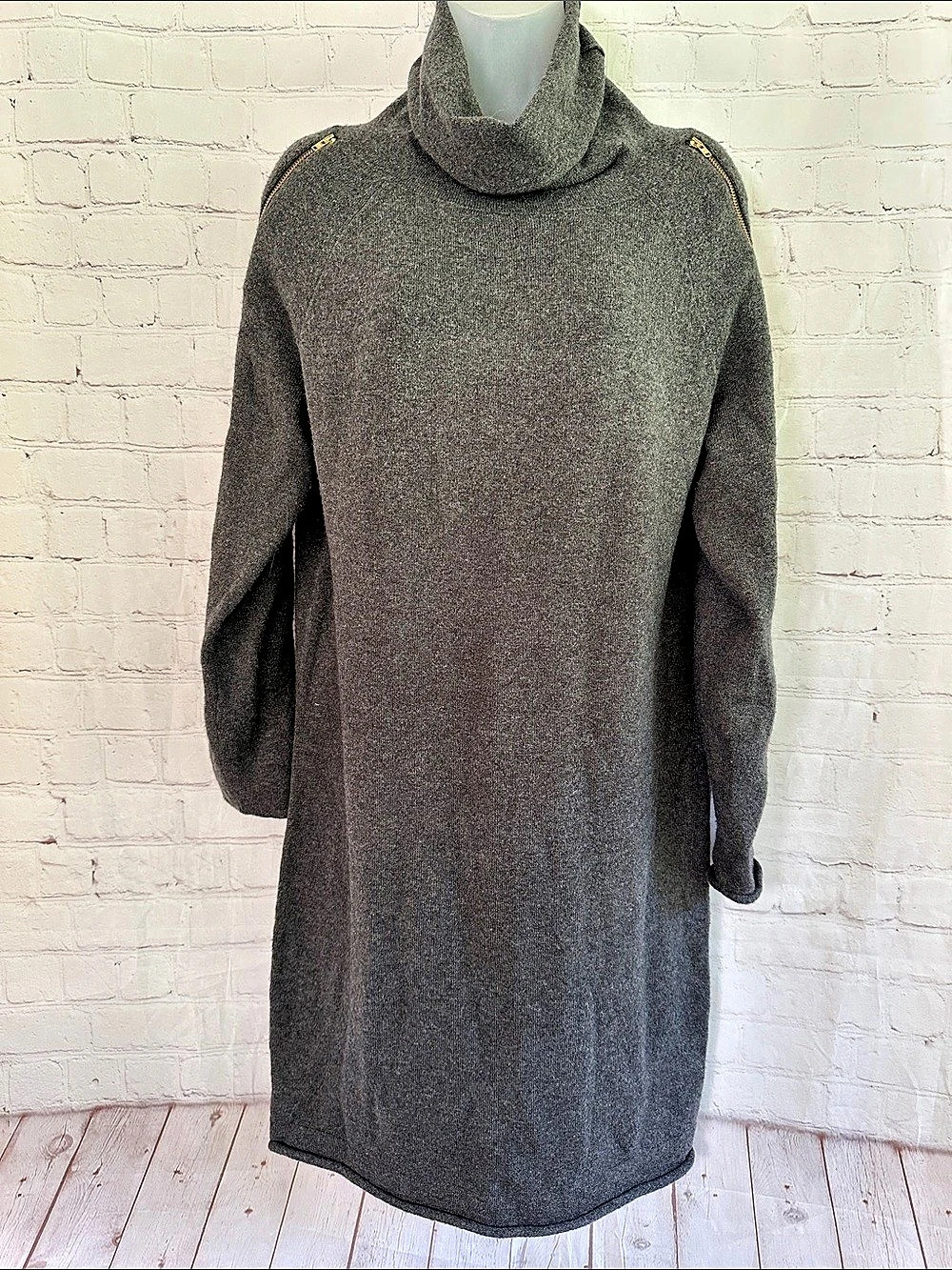 French Connection Cowl Neck Sweater Dress w/fashion zippers in Gray Size 4